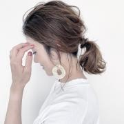 不器用さんでもOK！ミディアムさん向け「夏の簡単ヘアアレンジ」8選 -