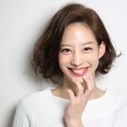 面長を隠すヘアスタイル|前髪あり・なし別！切り方～ボブやパーマ・アレンジなど |