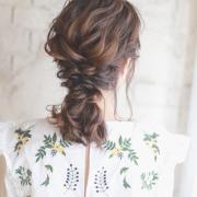 ヘアアクセなしでも可愛い♡夏のおでかけに映える「ゴムだけアレンジ」10選 -