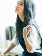 ロングヘアは前髪で印象が激変！前髪あり・なし別おすすめスタイル＆アレンジ |