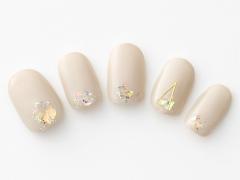 【365日ネイル】アートもワントーンで統一して短い爪でもエレガントに・・・大人な夏のサ