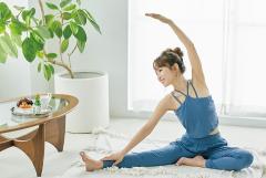 ツライ運動ナシで−3kg♡脂肪がみるみる落ちる「神ストレッチ」 -