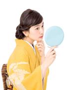 眉毛は抜く派に！剃るよりキレイ？美しく整えるお手入れ術＆おすすめ毛抜き |