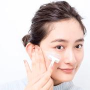 「顔そり」でさらに美肌に！産毛処理の嬉しい効果とセルフケア方法をご紹介！ |