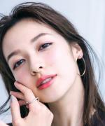 人気H&M・paku☆chanおすすめリップ｜ネオンニュアンスの青みピンクリップ4選 |