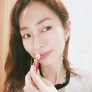 リップケア｜美容賢者が実践しているうるぷるリップを手に入れる方法は？ 愛用アイテムも