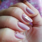 大人の女性に必要なのはこのカラー！今買いたい「ベージュ」ネイルカラー7選 -