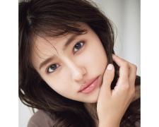 【厚い唇×ベージュリップ】クレ・ド・ポー ボーテのミルクティーベージュで上品セクシー