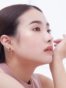 一重さん必見！ この秋トレンドの赤マスカラで一重ならではのおしゃれな目元に♪ |