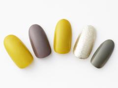 【365日ネイル】和モダンカラーにきらめきのアクセントで“洗練”モードネイル |