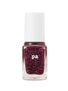 好きな色でアレンジできる♡「手描きアート」を取り入れた秋冬ネイルデザイン7選 -