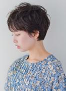 ぺたんこを解消！パーマが魅せる“ふんわりシルエット”でボリュームUP♡ -