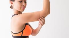 二の腕が太いのはなぜ？太くなる人の原因|＠ビューティーガール