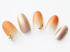 【365日ネイル】秋の夕日のような温かみを…ベージュグラデ×ミラーのエレガントネイル |