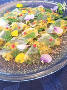 平目のカルパッチョ～チアシードとパッションフルーツソース添え|＠ビューティーガール