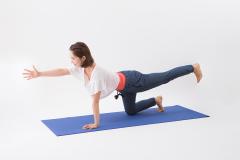 インナーマッスルで深層筋を鍛えるヨガポーズ！　体幹を強くして痩せやすいからだに！|＠