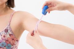 【動画付き】即効で二の腕を細くする簡単ダイエット方法7選|＠ビューティーガール