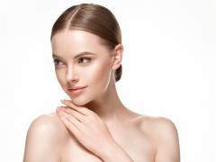 自宅で簡単、小顔を叶える！進化する頭皮＆デコルテケアグッズ10選|＠ビューティーガール