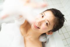     （1ページ目）    【本日は“いい風呂の日”】小倉優香流・お風呂の入り方をレクチャー