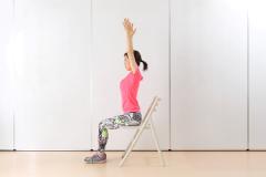 下腹部＆背中を鍛えて、お腹周りを引き締め！  オフィスでできる&rdquo;椅子ピラティス&rdq