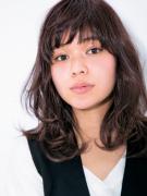 パープルアッシュならブリーチなし暗めでも透明感とツヤ感で重くならない |