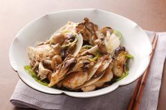 【食物繊維】野菜たっぷり！ きのこと鶏肉の栄養満点サラダ|＠ビューティーガール