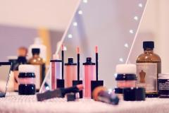 年末年始はお家を一掃！コスメの使用期限と捨て方教えます♡ -