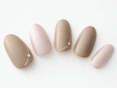 【365日ネイル】やっぱり落ち着くモカ×ピンク…穏やかさを取り戻すシンプルエレガントネイ