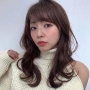 リクエストNo.1ヘア「小顔バング×技ありパーマ」のロングレイヤー |