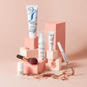         大人気のモイスチャークリームが当たるチャンス。「#loveアンブリオリス」をつけて