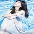 田中みな実さん「肌もファッションも…水色で透明感を発揮！」｜田中みな実 Color me Happy