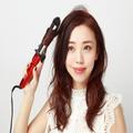 ローポニーテールは結婚式でも使える！簡単だけど華やかにみせるスタイルと技ありテクと