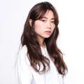 透明感＆若見え効果も！ ラベンダーアッシュのゆるウェーブロング | ビューティーガール