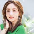 堀田茜さん「『イッテQ』のロケはセルフメイク！」時短でお直し可能な愛用コスメは？ |