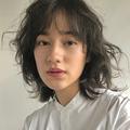 マスクと相性抜群ヘアはウルフミディアム！キレイめカジュアルで明るい印象に |