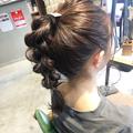 雨の日のお悩み別！おすすめのおしゃれヘアアレンジ特集 - ビューティーガール