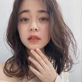 【20代・30代おすすめヘア】前髪が2wayで楽しめる！ 透明感抜群モテカジュアルセミロング