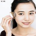マスクをすると顔がのっぺりした印象に……。そんな時はハイライトの自然なつや感でメリ