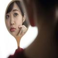今すぐやめたほうがいい“老ける習慣”5つ。「家ですっぴん」も実はNG | ビューティーガー