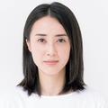 短め前髪がポイント！分け目を隠してボリュームを出すセミロングヘア｜スタイリングテク
