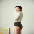 「EMILY WEEK」からヘルシーな“吸水ショーツ”が登場♡生理中もいつもの下着感覚で着られる