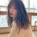 大人のセミディへアはウェットな質感を！シースルー前髪とバサッと感で色っぽい |