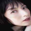 高岡早紀さん×河北裕介さん｜“赤みブラウン”のアイシャドウで色っぽい美人顔に【美的