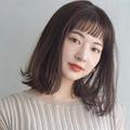ワイドなオン眉前髪はマスクと好相性！丸顔もカバーするおしゃれロブ |