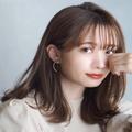 【20代・30代おすすめの秋ヘアカタログ】やっぱり王道が1番！ 大人可愛いフェミニンセミロ