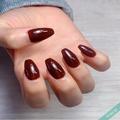 シンプルなボルドーネイルのデザイン集♡秋冬の季節におすすめのカラー♪ -