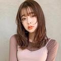 重めへアに飽きる人続出！毛先重めで顔周りは軽やかなウルフレイヤーが断然今っぽい |