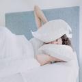 「快眠できる枕」5選をプロに聞いた。肩こりや首の痛みは枕のせいかも « ビューティーガー