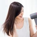 艶を出す髪の乾かし方｜ドライヤーの熱を操る「夜ケア」でダメージレスの髪に！【美的G
