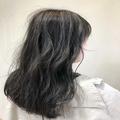 透明感＆ツヤ感が叶う！周りからも褒められる「ブルー系ヘアカラー」をご紹介 - ビューテ
